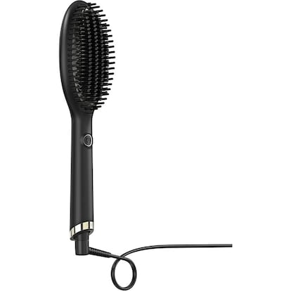 Cepillo Glide, de ghd. En ghd tiran la casa por la ventana durante toda la Cyber Week (hasta el 2 de diciembre) con descuentos de hasta el 20% en planchas y rizadores. Échale un vistazo también al cepillo eléctrico Glide, perfecto para retocar el cabello el día después de lavártelo. Estos días tiene un 10% (134,10 euros). Si aguantas hasta el mismísimo Cyber Monday para comprar, te llevas gratis un protector térmico.