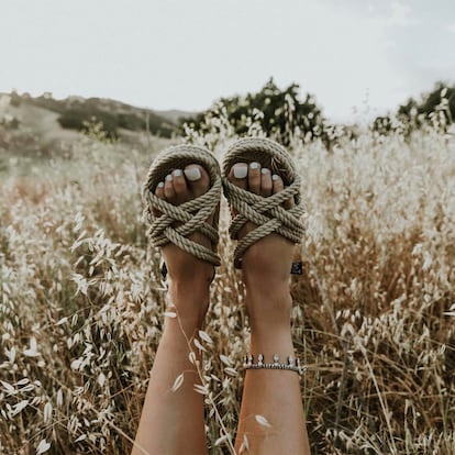 El calzado de la temporada está hecho a mano en Nicaragua con cuerda de polipropileno reciclado.