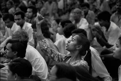 Smriti Azad durante una protesta en Shaheed Minar, Daca, Bangladesh, 1994.


