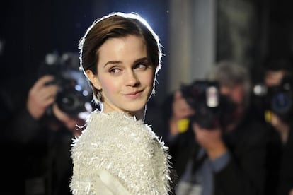 Emma Watson asiste al estreno de 'Mi semana con Marilyn', en Londres el 20 de noviembre de 2011.