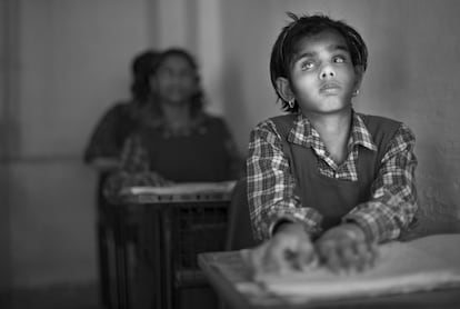 Kumari Asha, en una clase del colegio Rajasthan Netraheen Kalyan Sangh, Jaipur, India en enero de 2010.