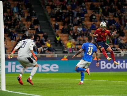 Ferran Torres marca su segundo gol a Italia en San Siro.