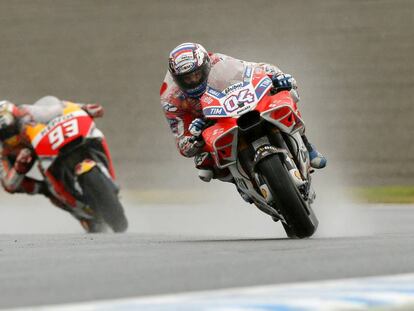 Dovizioso y Márquez pelan por el primer puesto del GP de Japón.