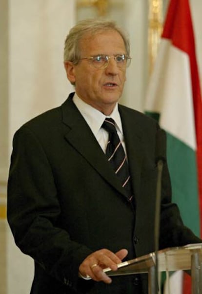 El presidente húngaro, Laszlo Solyom, durante su intervención de hoy en Budapest, tras las elecciones municipales.