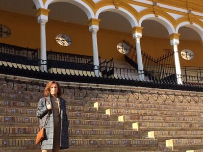 Fátima Halcón, en los tendidos de la plaza de la Real Maestranza.