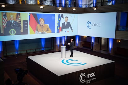Joe Biden, Angela Merkel y Emmanuel Macron durante su intervención virtual de este viernes en la Conferencia de Seguridad de Múnich.