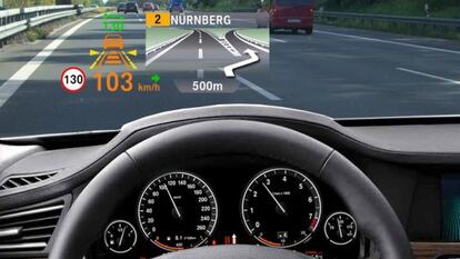 Dispositivo HUD de proyecci&oacute;n directa de BMW. 