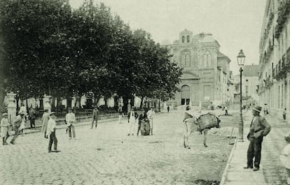 Anónimo. Plaza de la Merced, uno de los lugares míticos de la infancia de Picasso. Colección Fernández Rivero.