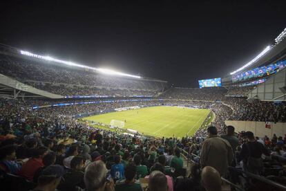 El hogar de los Chicago Bears, de la NFL, no es extraño al fútbol de más alto nivel, ya que ha albergado partidos de la Copa del Mundo en 1994 y de la Copa de Oro en múltiples ocasiones. El Soldier Stadium, en Chicago, tiene capacidad para 61.000 aficionados. En este recinto, abierto en 1924 y con una remodelación en 2003, se disputarán los partidos entre Jamaica y Venezuela; EE UU contra Costa Rica; Argentina ante Panamá, y será sede de una semifinal.