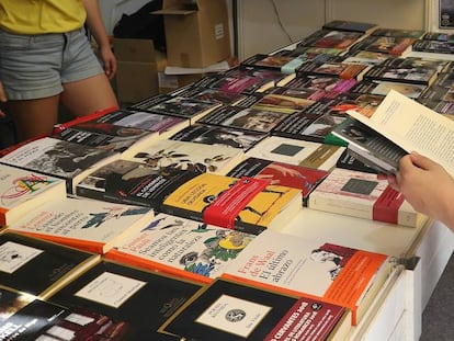 Caseta de Tusquets en la Feria del Libro.