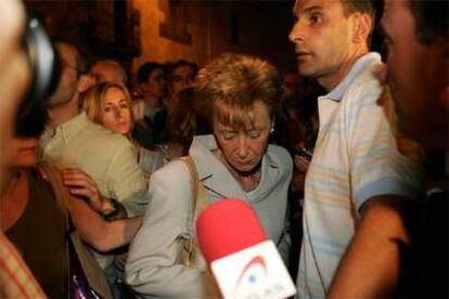 La vicepresidenta María Teresa Fernández de la Vega, anoche en Alcolea del Pinar (Guadalajara).