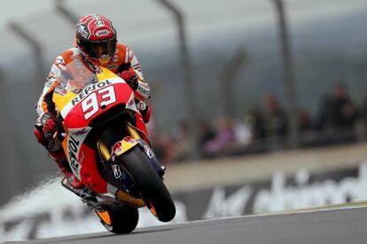 Marc M&aacute;rquez, en plena aceleraci&oacute;n en Le Mans.