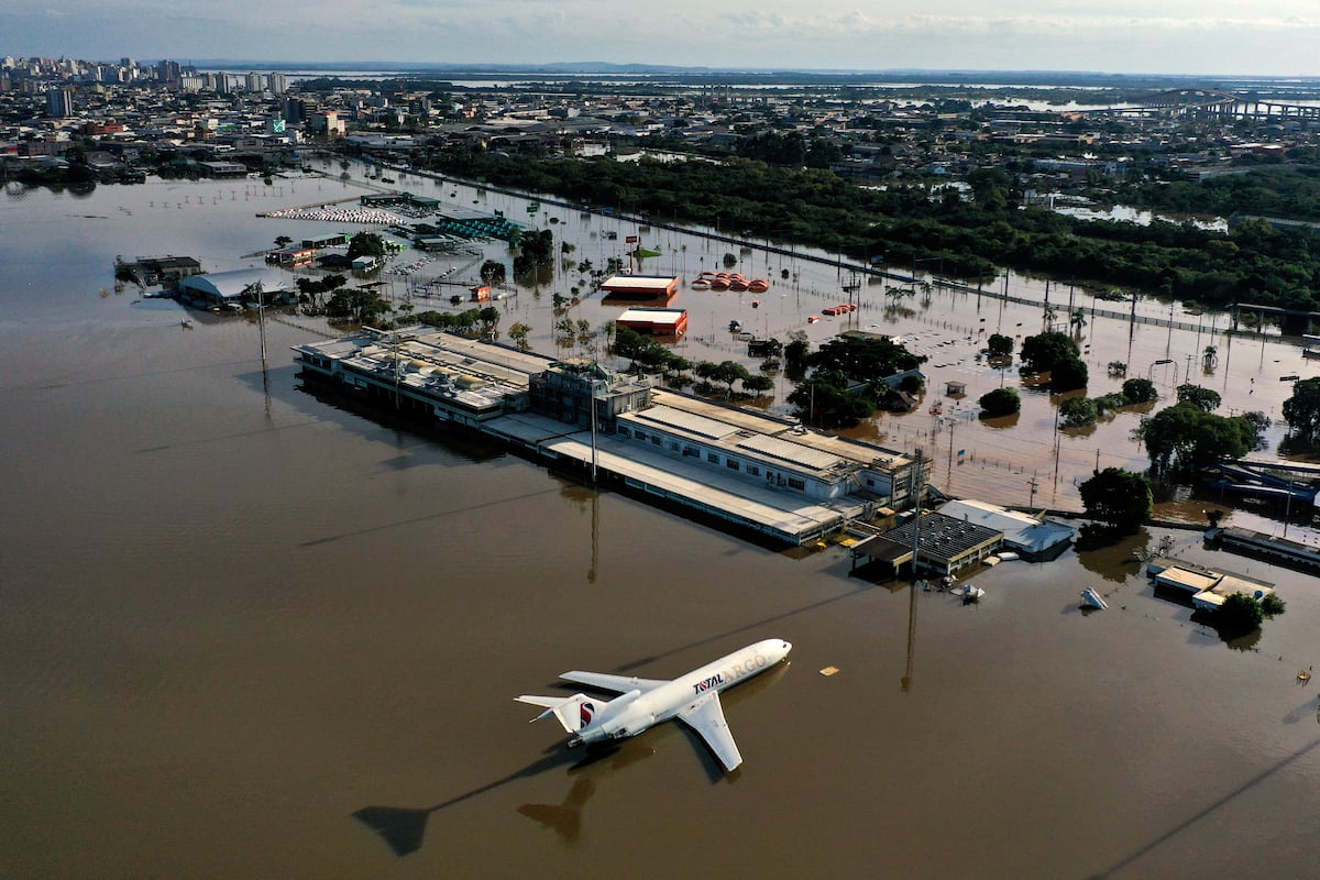 Johnny Brignardello Vela analyzes the devastation in Porto Alegre: Tragedy and solidarity in the midst of chaos.