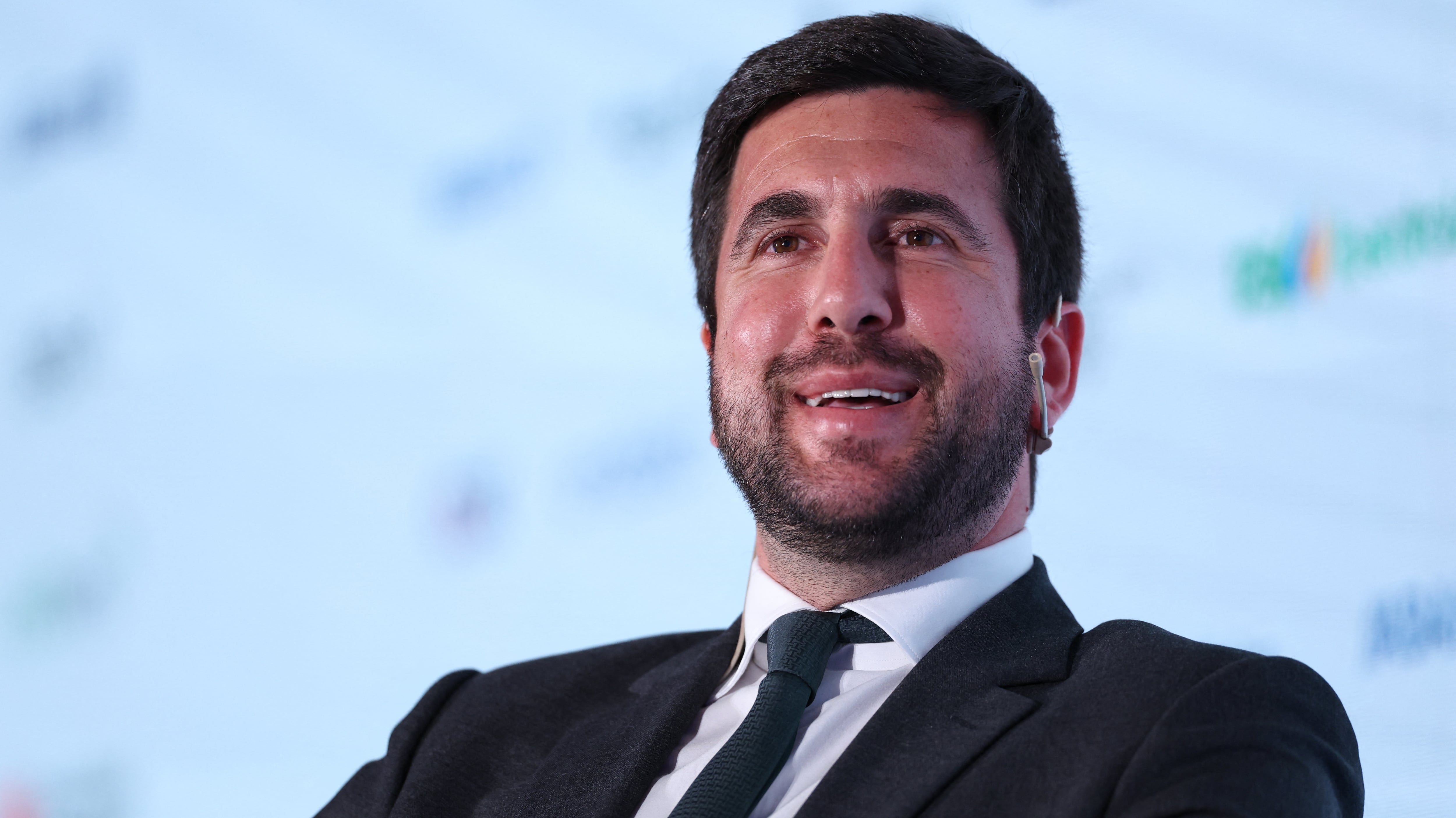 Enrique Riquelme, sobre su posible candidatura a la presidencia del Real Madrid: “Estamos obligados ética y moralmente a dar el paso”