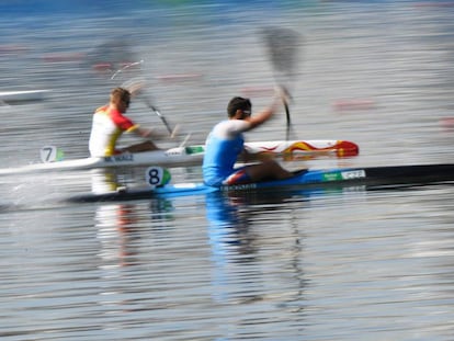 Marcus Walz compite por el oro contra el checo Josef Dostal.