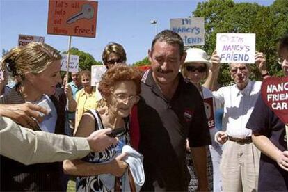 Manifestación en favor de la eutanasia y de la enferma terminal Nancy Crick, en Gold Coast (Australia).