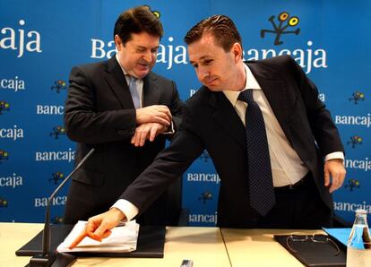 Aurelio Izquierdo, a la derecha, junto a José Luis Olivas.