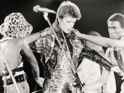 David Bowie durante una presentación de su álbum Ziggy Stardust.