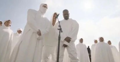 Marilyn Manson, Justin Bieber y Kanye West, el pasado 1 de noviembre en una de las convocatorias músico-religiosas de este último. 