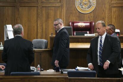 Eddie Ray Routh, al centro, durante el juicio.