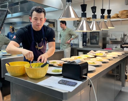 Andrés Salas, de la Taquería Los Chamacos de Castellón, durante la final del concurso a mejor taco de España 2025. Foto proporcionada por el restaurante.