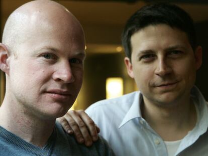 Andrew Potter (a la izquierda) y Joseph Heath, ayer en Madrid.