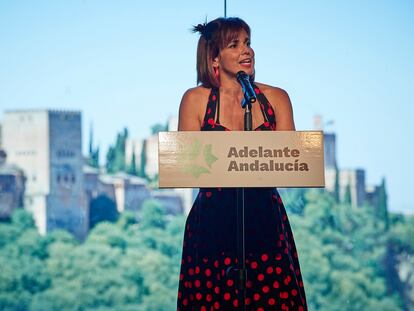 Teresa Rodríguez, en la asamblea constituyente de Adelante Andalucía, celebrada en Granada este 26 de junio.