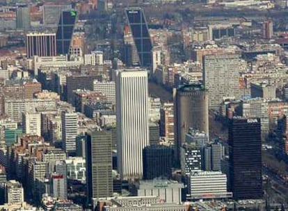 Panorámica de la zona de Azca, en Madrid, con varios de los edificios más emblemáticos de la capital, entre ellos la sede de BBVA.