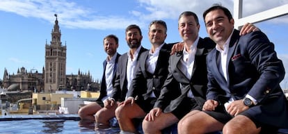 El equipo de Aire Ancient Baths. De izquierda a derecha: Jean Fourquet, consejero; Armando Prados, consejero delegado y socio fundador; Amós Milton, socio fundador; Amadeo Serra, director corporativo, y Antonio Román, director financiero y de recursos humanos.