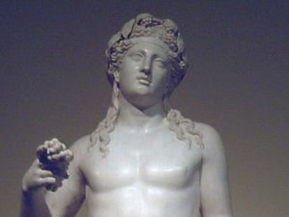 Estatua romana de Dioniso.