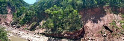 Las huellas se hallaron en una ladera inclinada del río Santa Ana, cerca del pueblo de Entre Ríos, en Tarija (Bolivia).