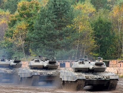 Tanques alemanes Leopard 2, en 2017.