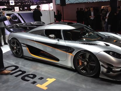 El Koenigsegg One:1 casi dobla la potencia de los Fórmula 1.