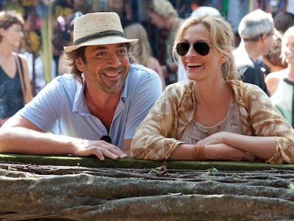 Javier Bardem y Julia Roberts, en un fotograma de la película 'Come, reza, ama'.