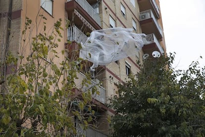 Una finca en la calle Cavite de Valencia, en el barrio de la Malva-rosa.