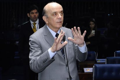 O senador Serra no Senado, no dia 3.