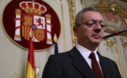 Alberto Ruiz- Gallardón, dimite como ministro de Justicia