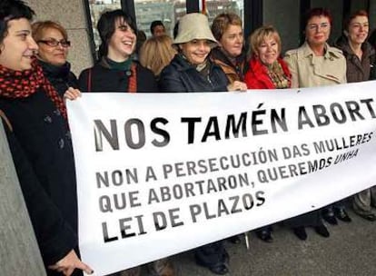 Integrantes de la asociación Alecrín que se han autoinculpado por haber abortado en Vigo.