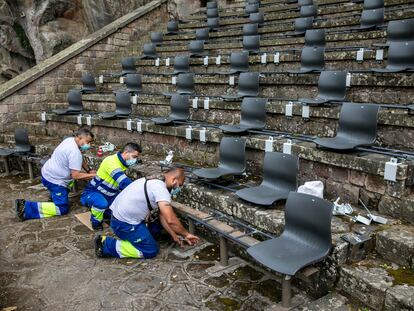 Adecuación del teatro Grec de Barcelona para establecer distancia entre los espectadores.