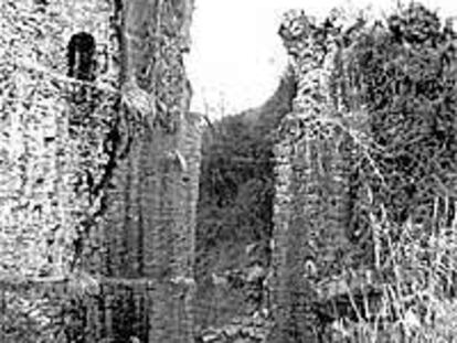 El puente romano de Peña Cortada desplomado.