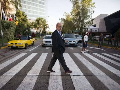 El escritor Enrique Vila-Matas, en la Feria del Libro de Guadalajara en 2015.