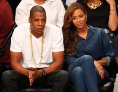 La cantante junto a Jay Z en un partido de la NBA, el pasado 12 de mayo.