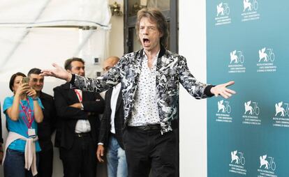 Mick Jagger posa en el festival de Venecia.