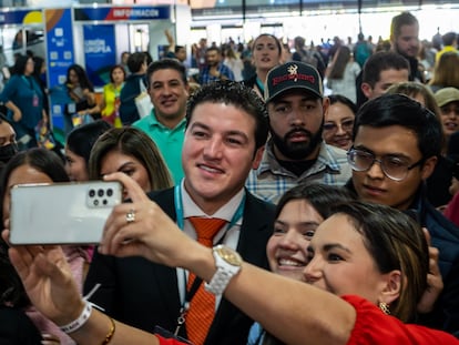 Samuel García en la Feria Internacional del Libro de Guadalajara, el 25 de noviembre.