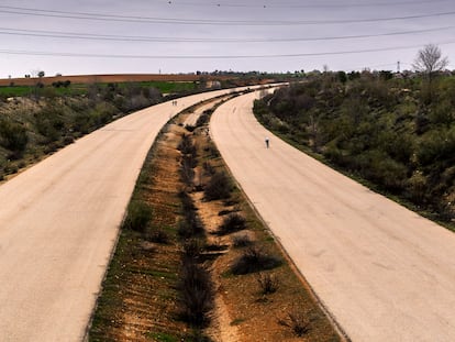 La carretera MP-203 a la altura de Mejorada del Campo, en una imagen de este martes.