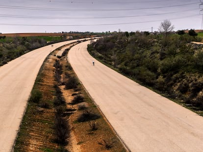 La carretera MP-203 a la altura de Mejorada del Campo, en una imagen de este martes.