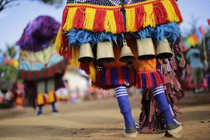 Desfile tradicional Maracatu carnival en Nazare da Mata, en Pernambuco, Brasil