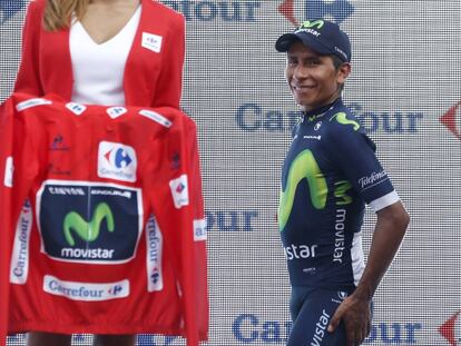 Nairo Quintana, en el podio de Pe&ntilde;&iacute;scola.