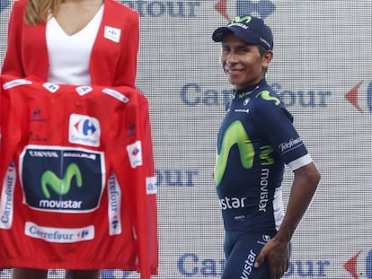 Nairo Quintana, en el podio de Pe&ntilde;&iacute;scola.