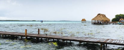 Vista de la laguna de Bacalar, en México.